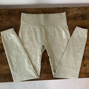 Gymshark Adapt Marl Seamless Leggings - Beige 
Size: Medium